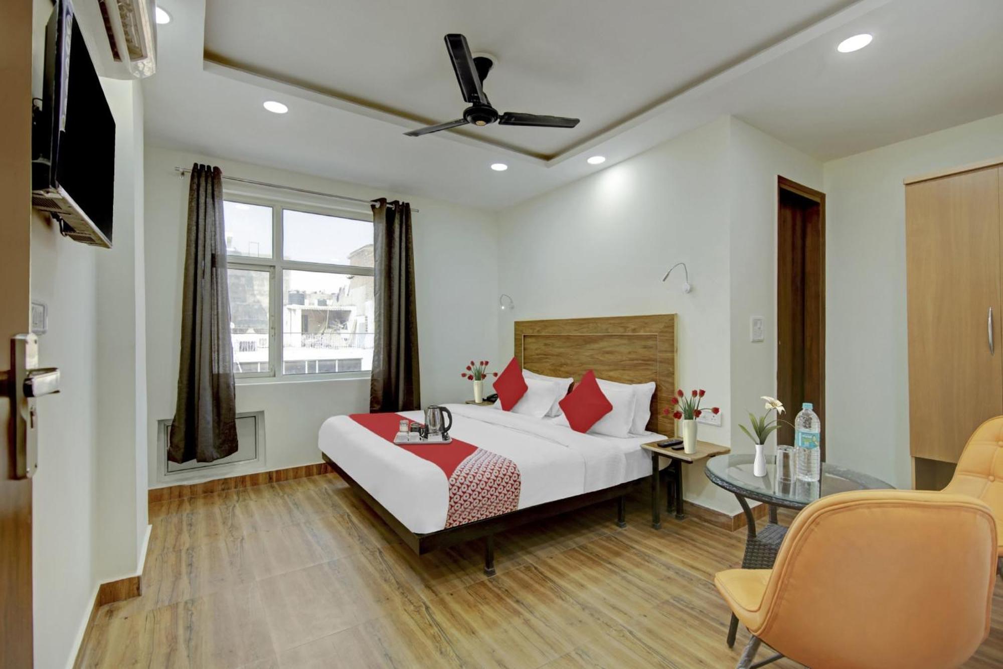 O Santosh Residency Hotel 3*